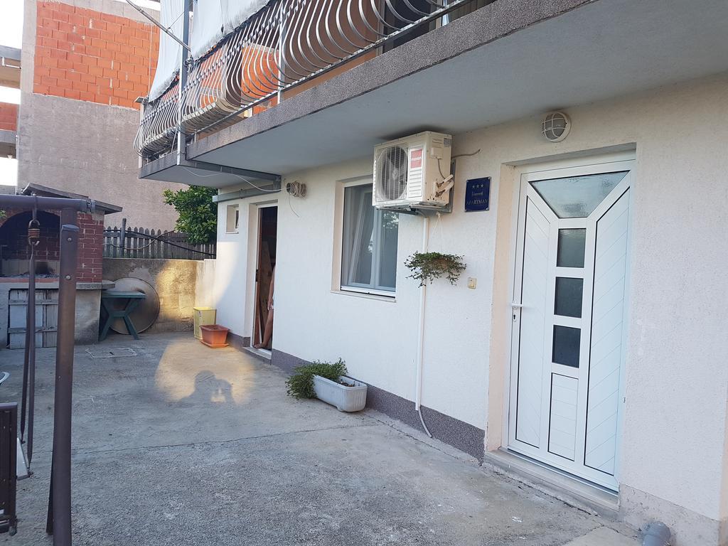 Apartment Roma Каштела Экстерьер фото