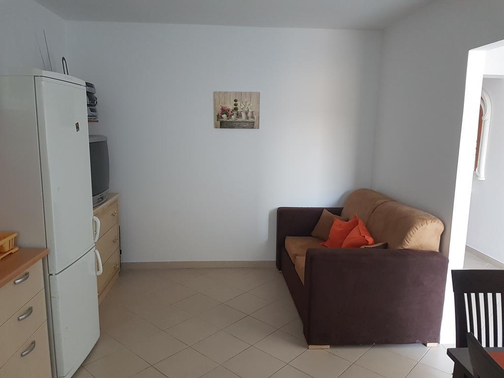Apartment Roma Каштела Экстерьер фото